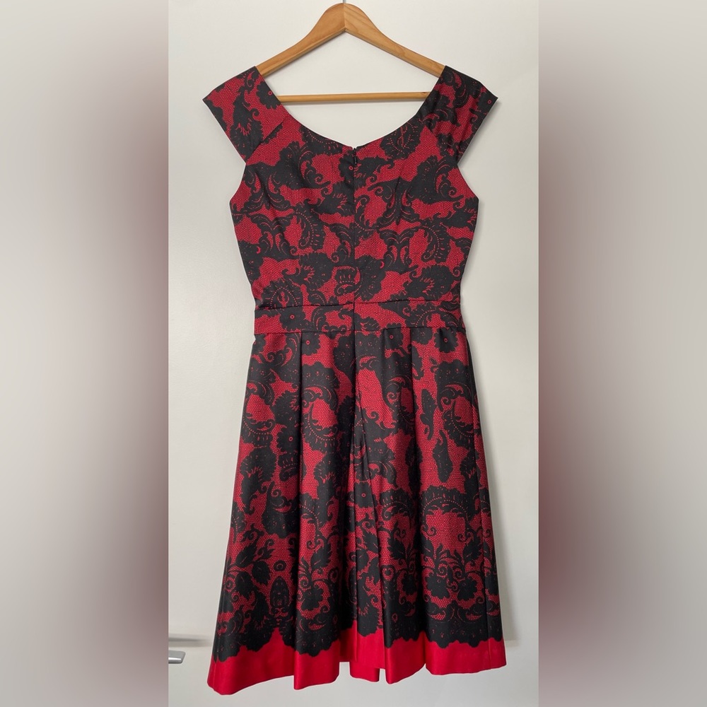 Review Dress size 8 - Picture 2 of 5